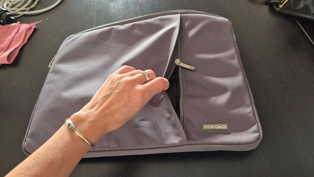 MacBook Pro Retina 15 inch, Mid 15, 16 GB RAM, HD 1 TB flash