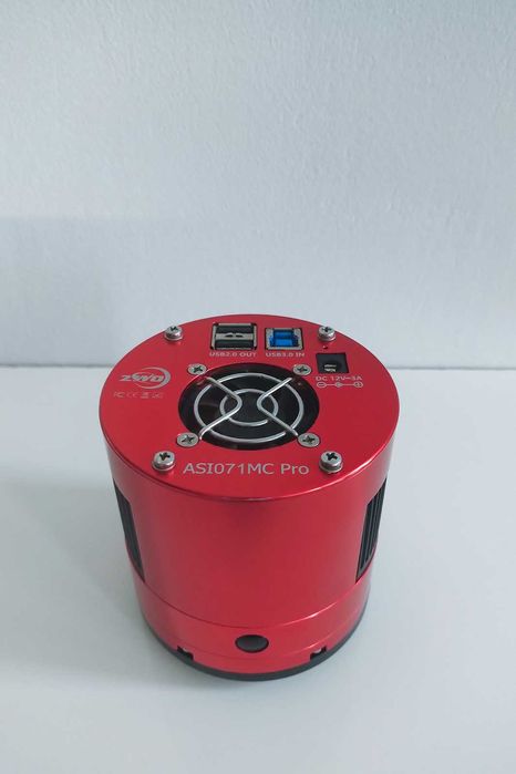 Kamera do astrofotografii zwo asi 071mc pro