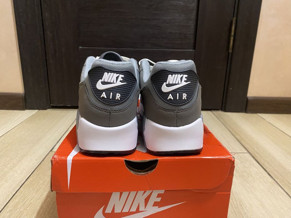Nike Air Max 90 сірі