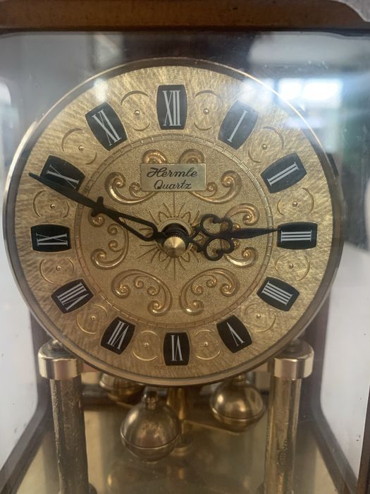 Stary Zegar Mały Stojacy