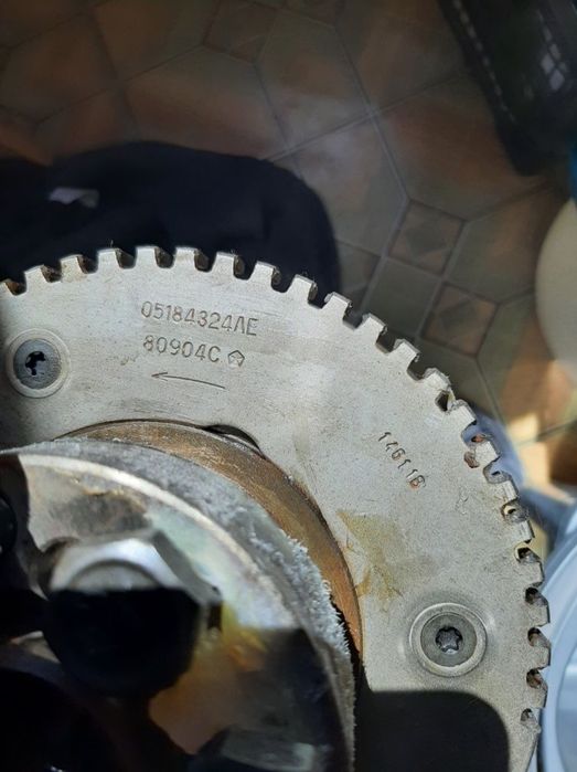 Коленвал CHRYSLER T& C DODGE 3. 6 05184324AE