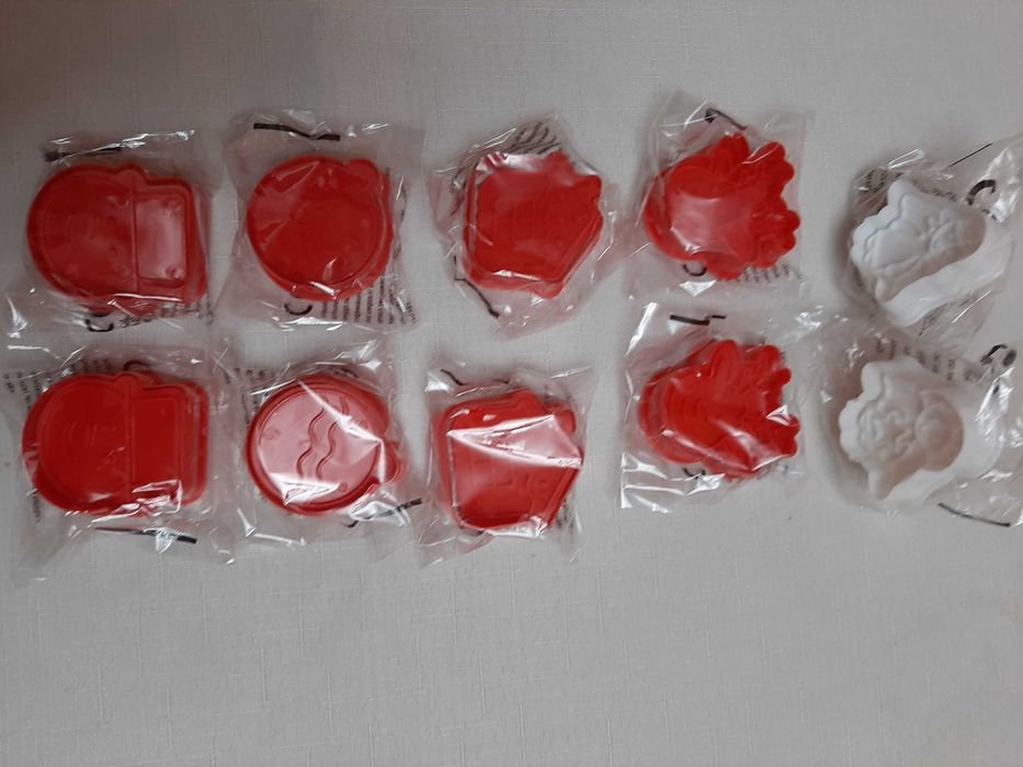 10 szt. NOWE wykrawacze do ciastek, pierników