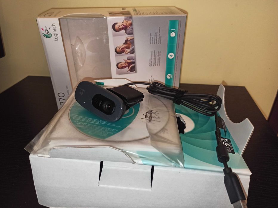 Веб камера Logitech Webcam C270 HD для Компьютера Вебкамера Новая