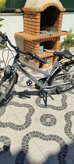 Bicicleta BTWIN Cinzenta
