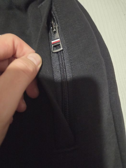 Meskie dresowe TH spodnie r. 3XL czarne