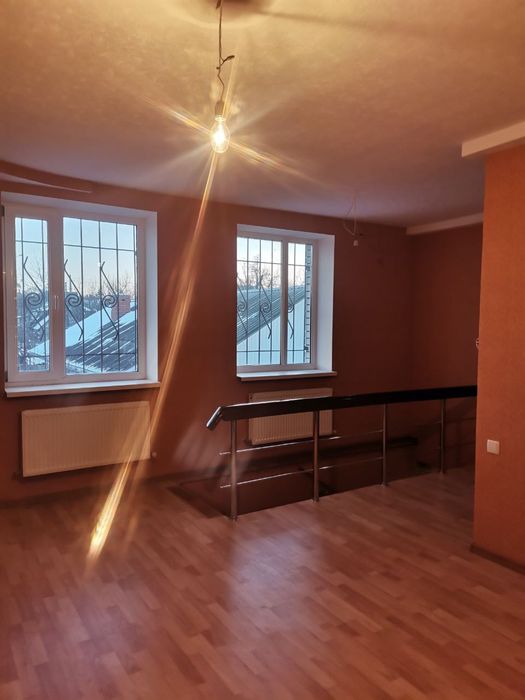 Продам 2 поверховий Новий будинок