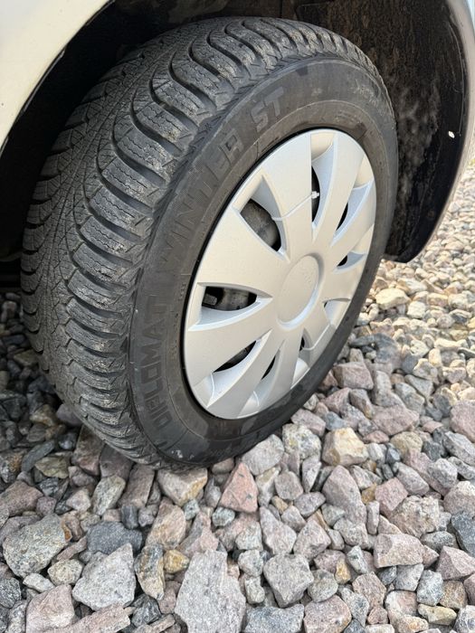 Chevrolet aveo 2005 рік 1.5 бензин