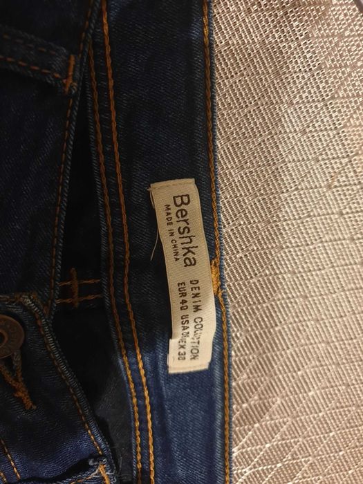 Jeansy Bershka rozm.38