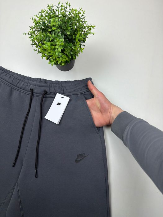 Шорти Nike tech fleece шорты найк теч флис