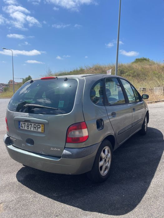 Renault Scenic em bom estado