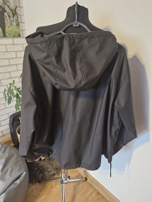 Kurtka czarna przeciwdeszczowa L