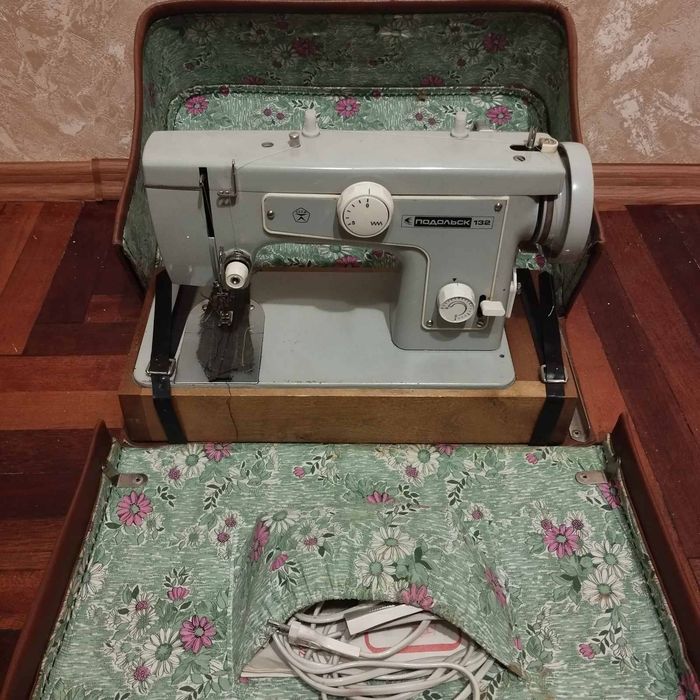 Швейная машина Подольск 132