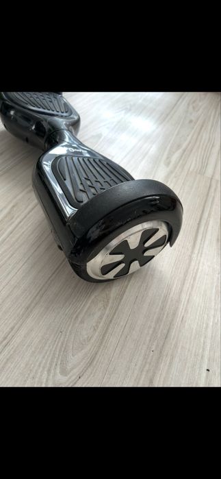 czarny hoverboard manta z pokrowcem