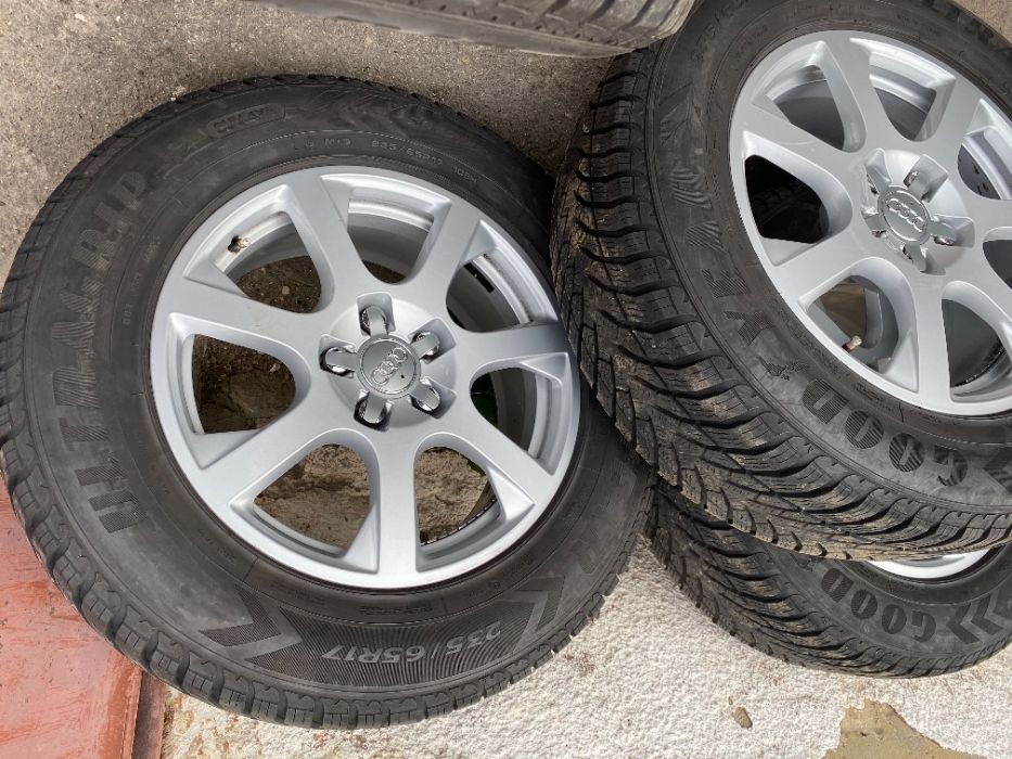 Колеса  диски Титановые гума зима R17 235/65 ET 37 Audi Q5 8R0601025E