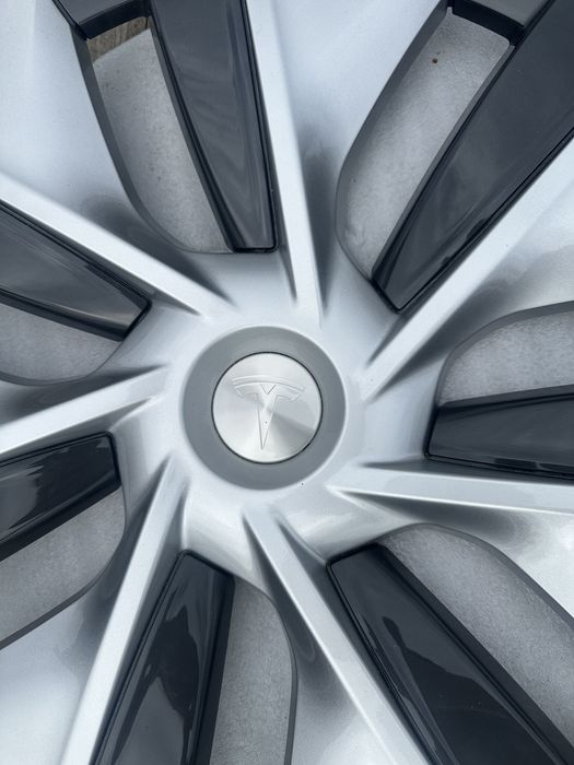 Ковпак колісній Tesla Model Y , 1044235-00-B
