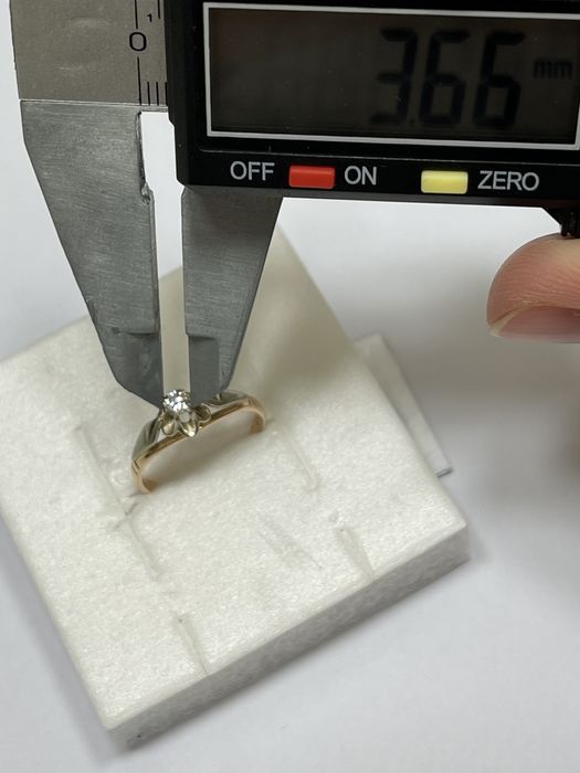 Золотое кольцо с бриллиантом 0.16ct