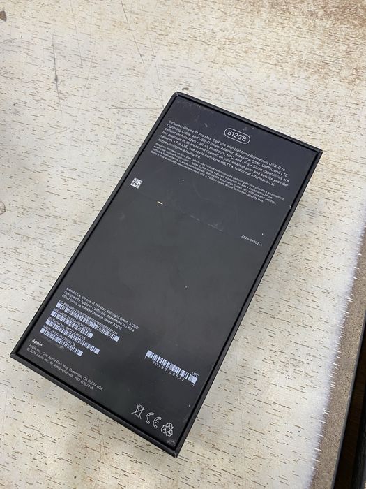 Продам iPhone 11 Pro Max 512 gb