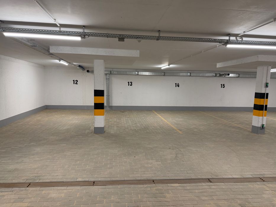 Miejsce postojowe do wynajęcia ul. Rycerska 29 - nowy blok SM Jedność - View 3