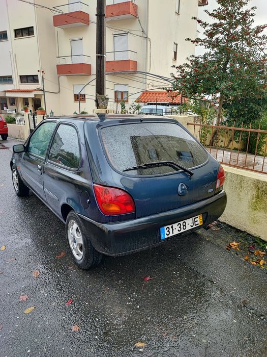 Vendo Ford Fiesta Van 1.8