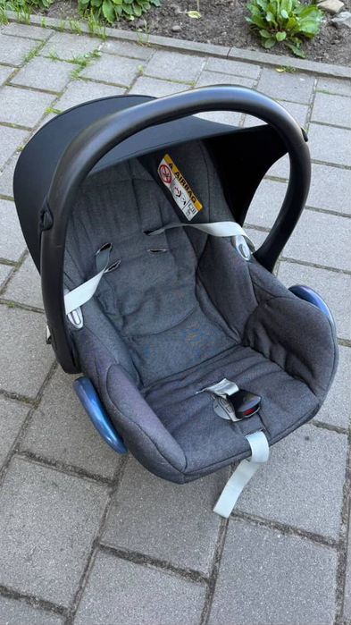 Каляска,люлька,автокрісло