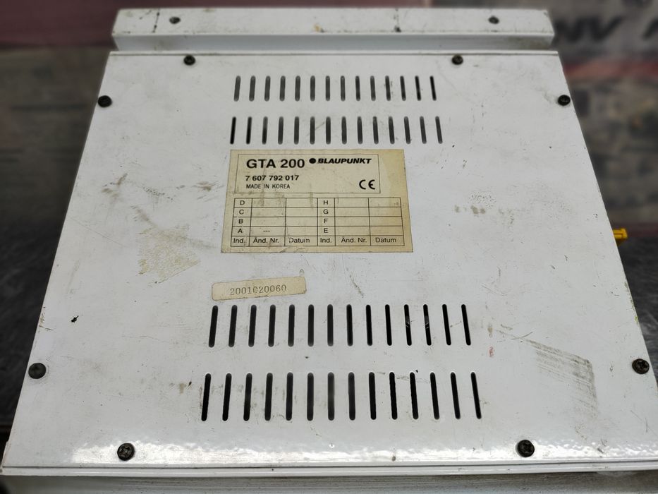 Усилитель Blaupunkt GTA-200