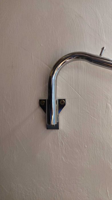 Кронштейн для одяну