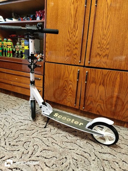 Продам самокат дитячий  Scooter  від 5 років