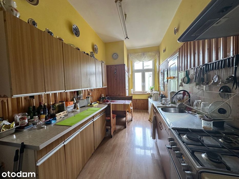 Mieszkanie w kamienicy z balkonem!