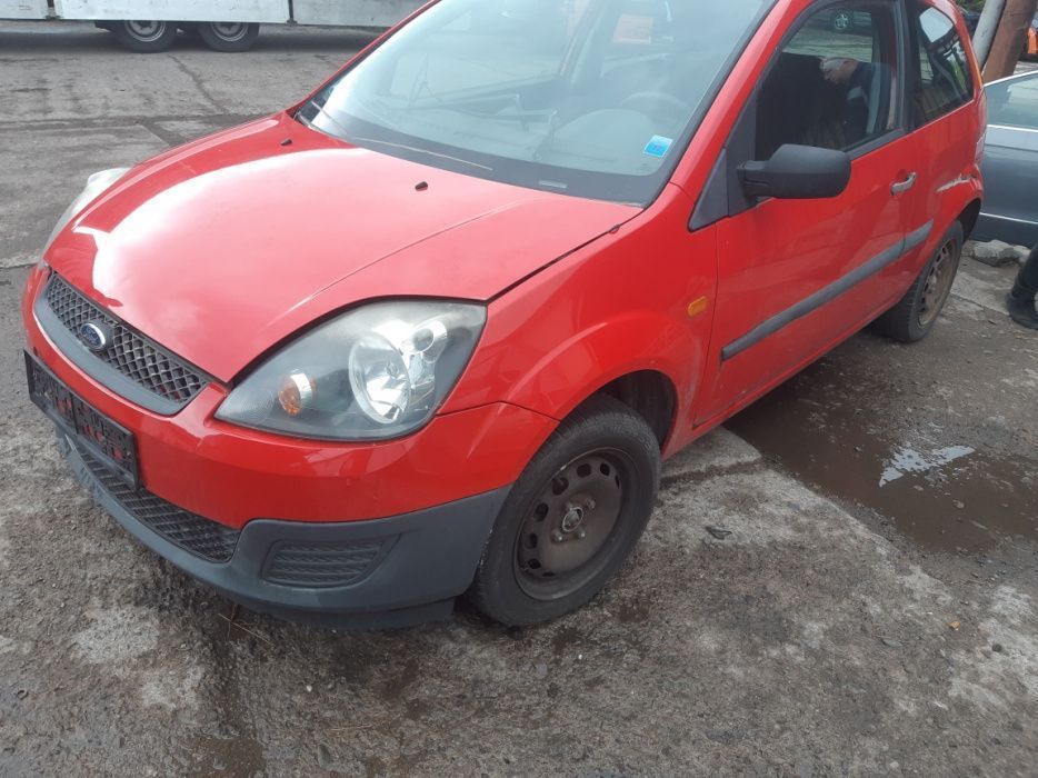 Na części Ford Fiesta MK6 K2 Silnik Skrzynia Maska Zderzak Drzwi Klapa Szyba