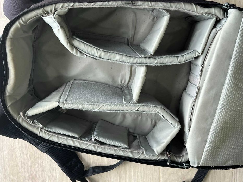 Lowepro CompuTrekker AW –Mala Fotográfica, compartimento para portátil