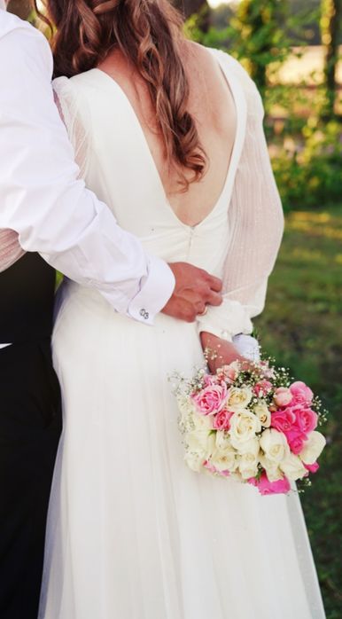 Suknia ślubna z długim rękawem M/L