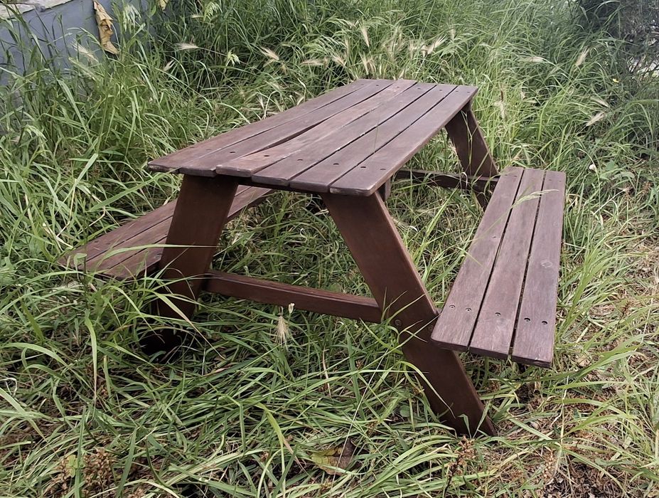 Mesa piquenique criança