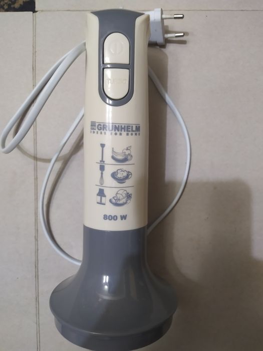 Блендер Grunhelm EBS-800SG в рабочем состоянии 200 гривен