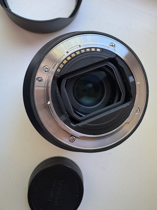 Обʼєктив Sony FE 24-105 f4 G