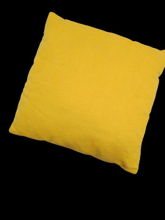 Sprzedam żółtą poduszkę