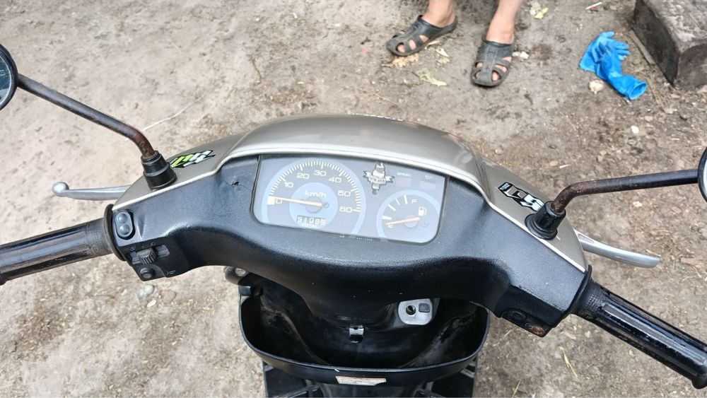 Продам скутер Suzuki Lets 2.