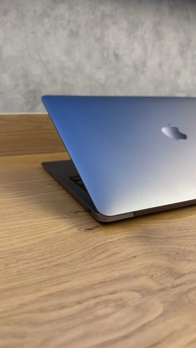 MacBook Air Retina 13" 2019 | 8GB RAM | 128GB SSD | macOS Sonoma | Impecável