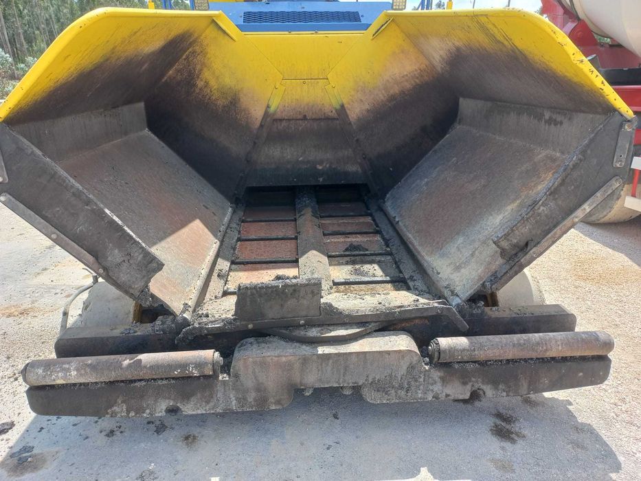 Pavimentadora Marini MF 564