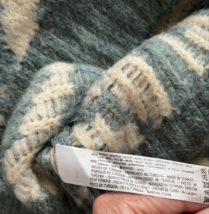 Pull-over Zara verde e branco