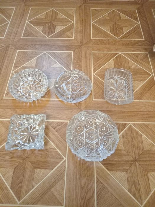 Продам пепельницы хрусталь, сотпки