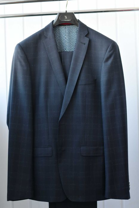 Чоловічий костюм Roy Robson Slim Fit, темно-синій в клітинку, р 52-54.