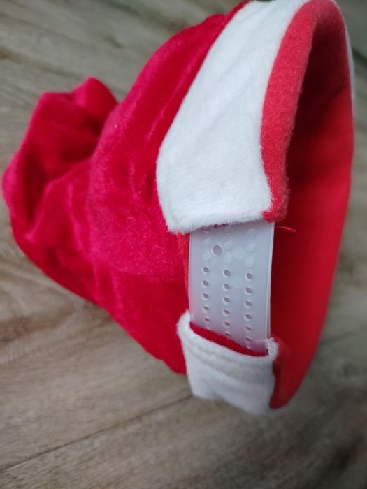 Grająca i tańcząca czapka mikołaja