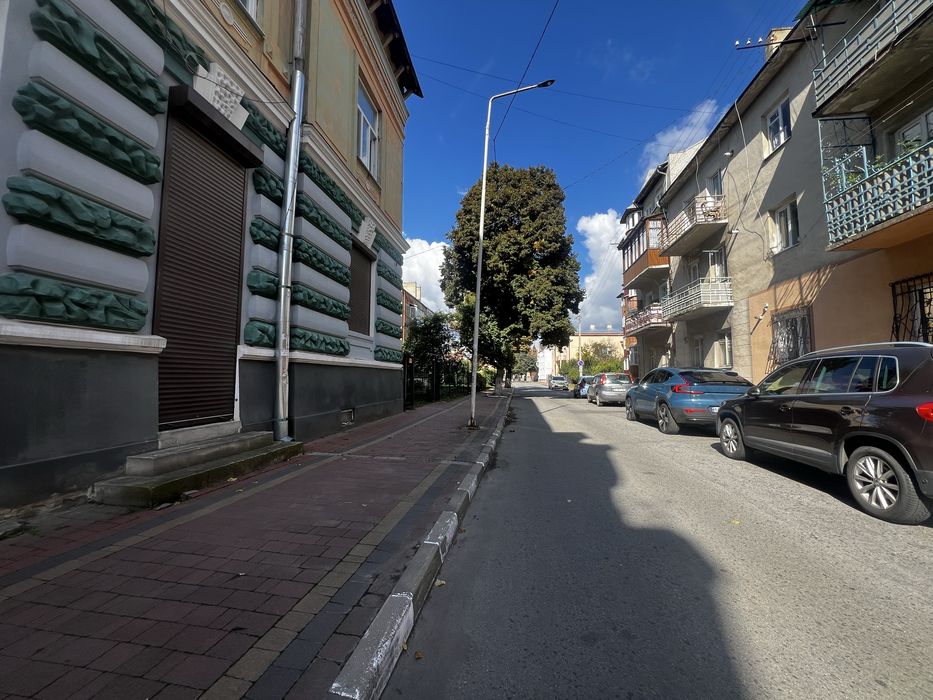 Здам приміщення вул. І. Франка