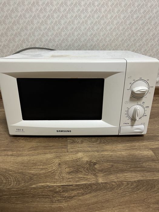 Продам sumsung мікрохвильовку б/у