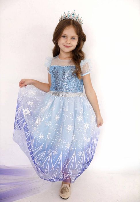 Сукня принцеси Ельзи з коротким рукавом та шлейфом 130