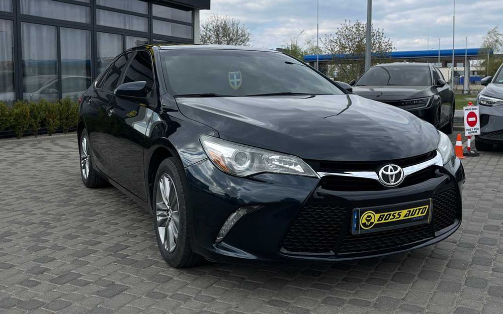 Toyota Camry 2015