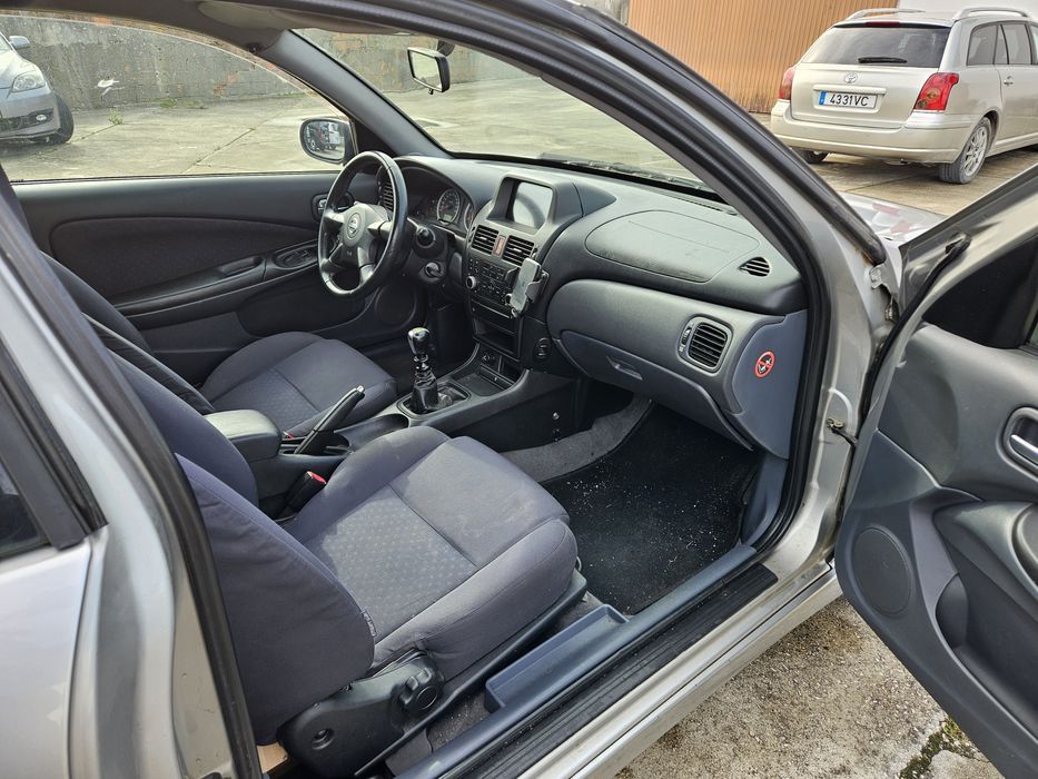 Nissan Almera 2.2Dci 136cv do ano 2004