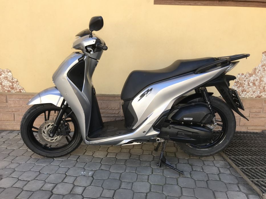 з документами HONDA SH 125 рік 2017    ne sh 150 sh300 sh350