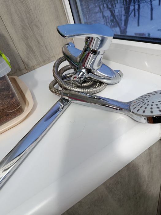 Смеситель для ванны