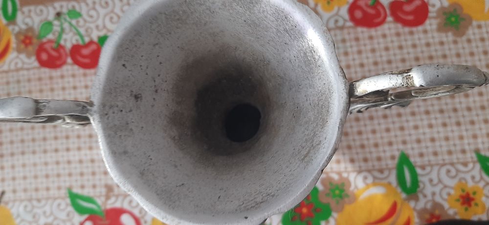 Vaso de estanho antiga